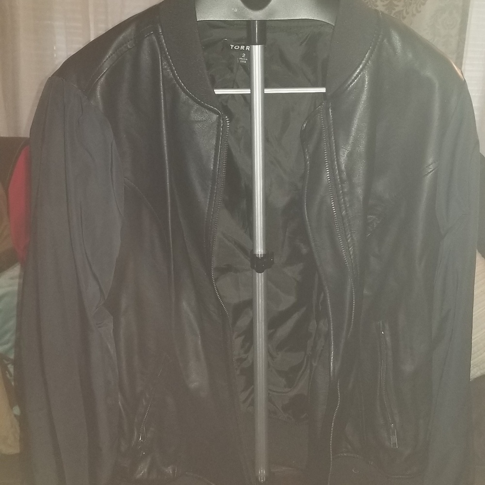 Jacket - Picture 3 of 5